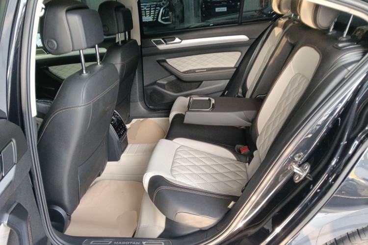 Used Volkswagen Magotan 2023 2 Million Units Commemorative Edition 330TSI DSG Luxury Version
