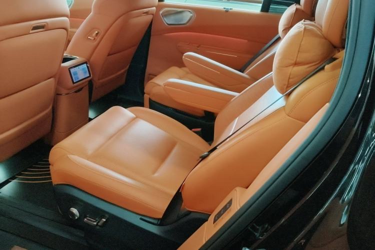 Used Lynk & Co 900 2025 1.5T Ultra
