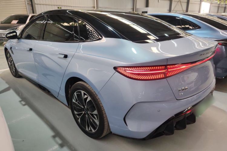 Used BYD Seal 2022 550 km Standard Range Rear-Wheel Drive Prestige Version
