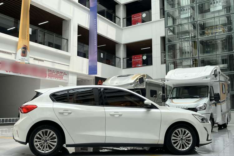 Used Ford Focus 2019 Hatchback 1.5L Automatic Trendy Version China VI Standard
