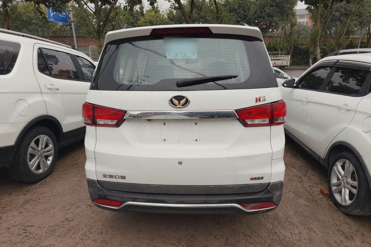 Used HYOSOW H3 2015 1.5L Manual Luxury Model
