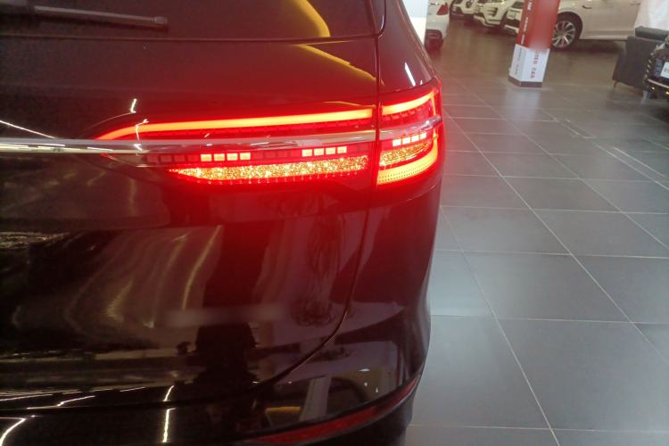 Used Volkswagen Viloran 2023 Revised Version 380TSI Luxury Edition
