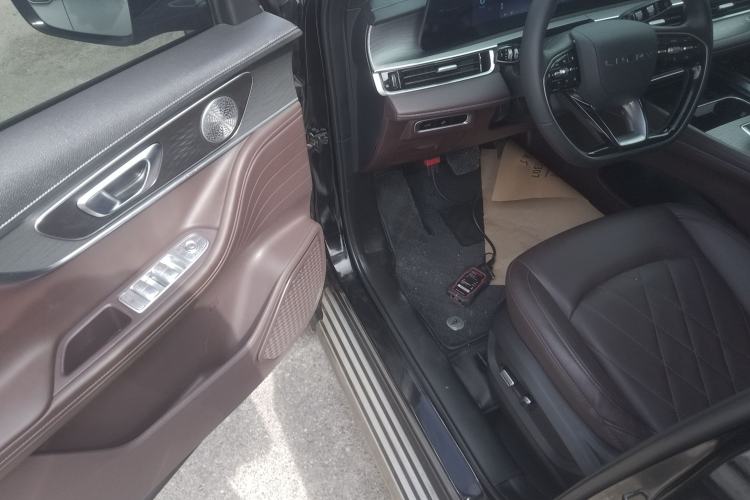 Used Chery Tiggo 8 PRO 2022 290T Two-Wheel Drive Haohan Edition 5 Seats
