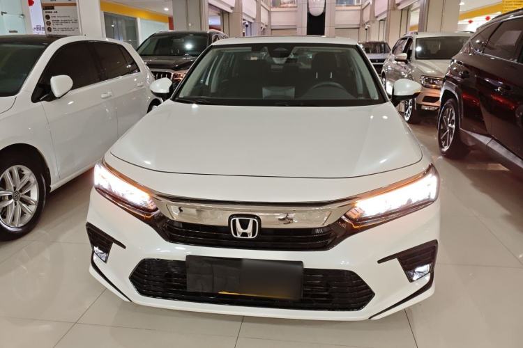 Used Honda Civic 2023 240TURBO CVT Dynamic · Center Stage Special Edition