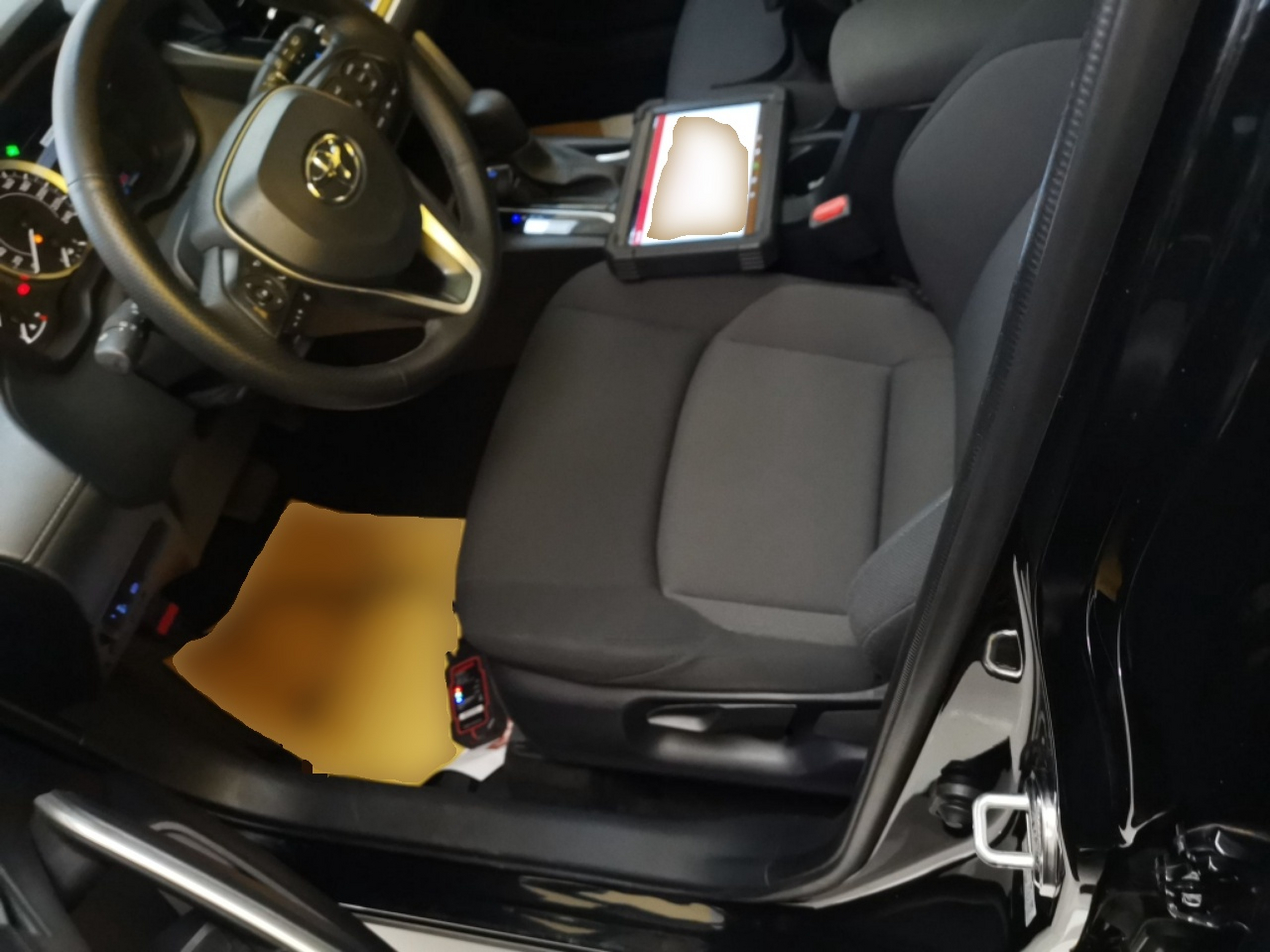 المقاعد الأمامية داخل السيارة