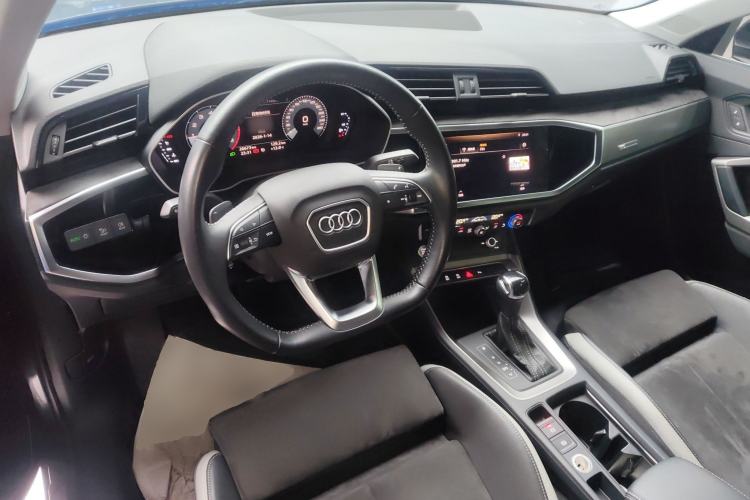 Used Audi Q3 2020 35 TFSI Fashion Dynamic Model

