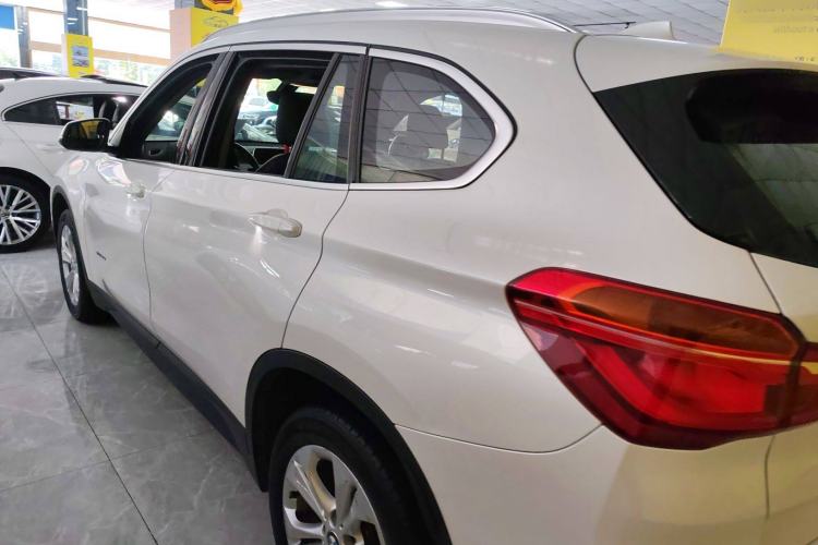 Used BMW X1 2016 sDrive18Li Premium Edition
