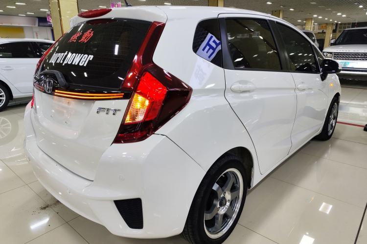 Used Honda Fit 2016 1.5L LXS CVT Comfort Sunroof Version
