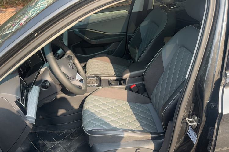 Used Volkswagen Sagitar 2025 300TSI DSG Excellence Edition