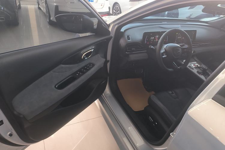 Used GAC Trumpchi EMPOW 2024 400T Automatic Yingbao R PRO Edition
