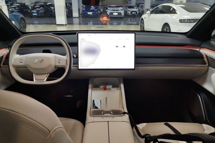 Used ONVO L60 2024 60 kWh All-Wheel Drive
