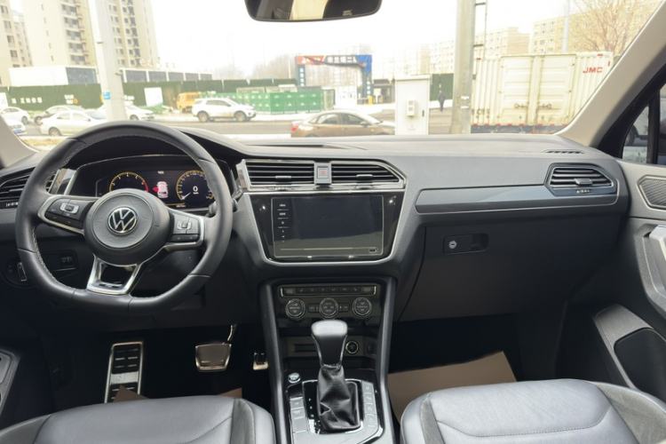 Used Volkswagen Tiguan L 2021 330TSI Automatic Two-Wheel Drive R-Line Enhanced Edition
