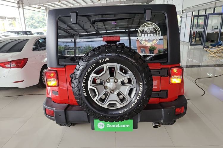 Used  Wrangler 2015 3.0L Sahara Four-Door Edition
