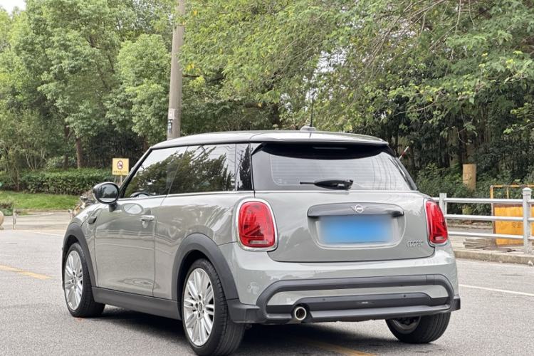 Used  MINI 2022 1.5T COOPER Classic Edition
