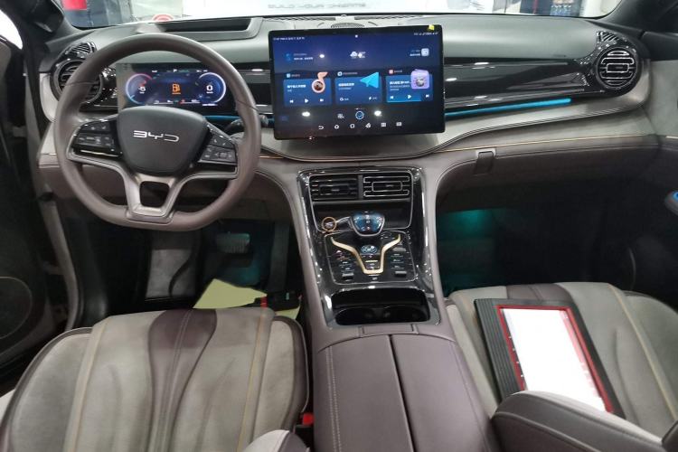 Used BYD Frigate 07 2023 DM-i 100KM Flagship Model
