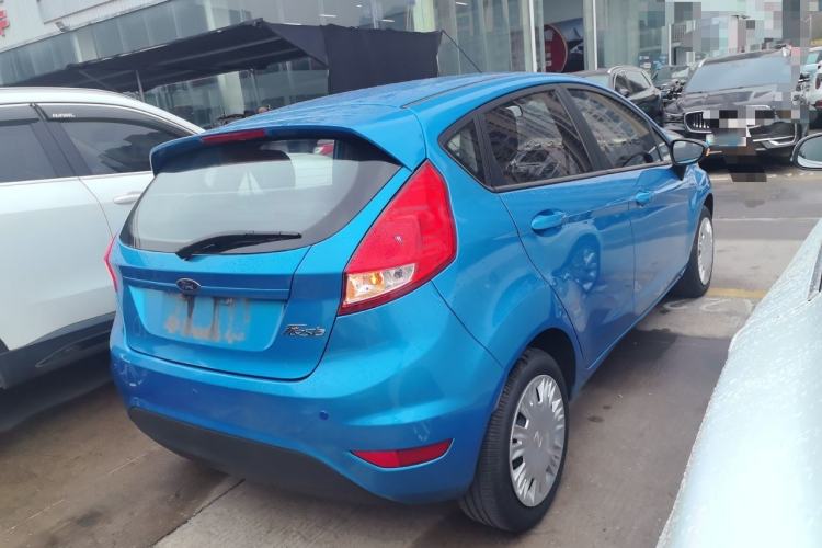 Used Ford Fiesta 2013 Hatchback 1.5L Manual Fashion Edition
