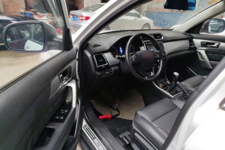 Used Haval H2 2014 1.5T Manual Two-Wheel Drive Elite Edition

