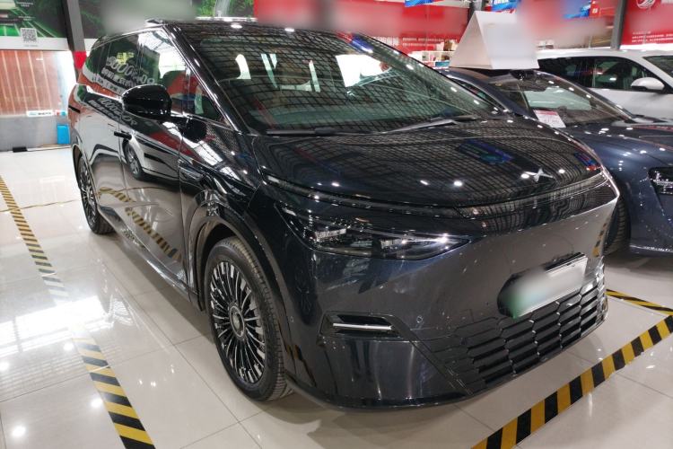 Used XPeng X9 2025 740 Ultra-Long Range Max