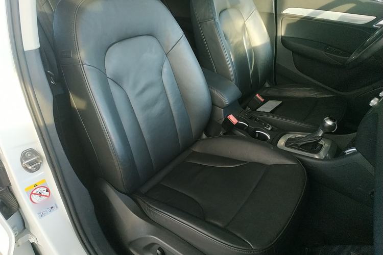 Used Audi Q3 2016 30 TFSI Collector's Edition Comfort Model
