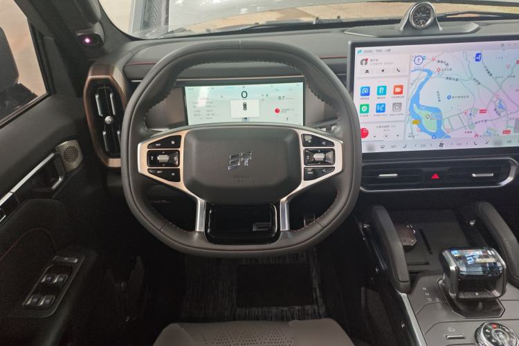 Used JETOUR Traveler 2023 2.0T All-Wheel Drive Conquer PRO
