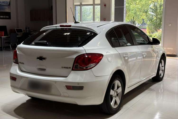 Used Chevrolet Cruze 2013 Hatchback 1.6L Automatic Luxury Model
