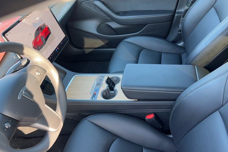 Used Tesla Model 3 2022 Rear-Wheel-Drive Version
