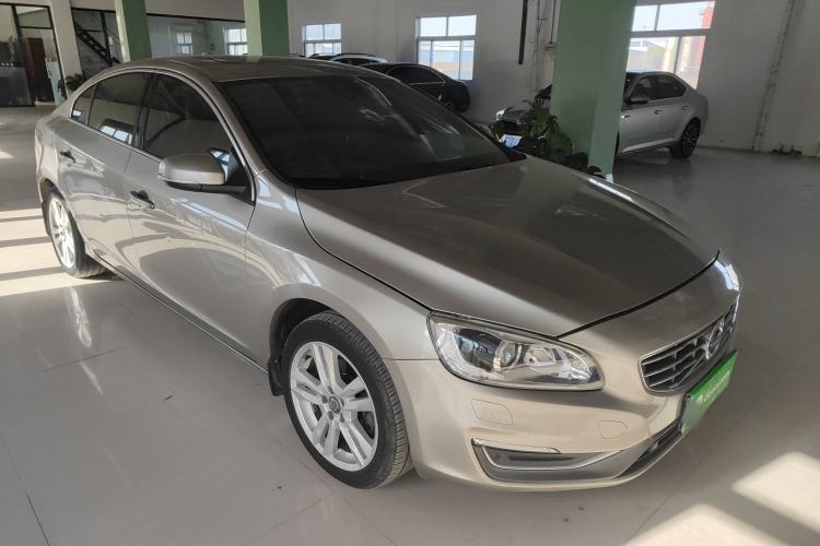 Used Volvo S60 2014 S60L 2.0T Zhiyuan Edition
