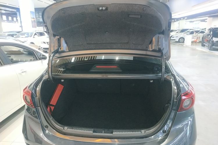 Used Mazda Mazda 3 Axela 2017 Sedan 1.5L Automatic Luxury Model Emission Standard China V