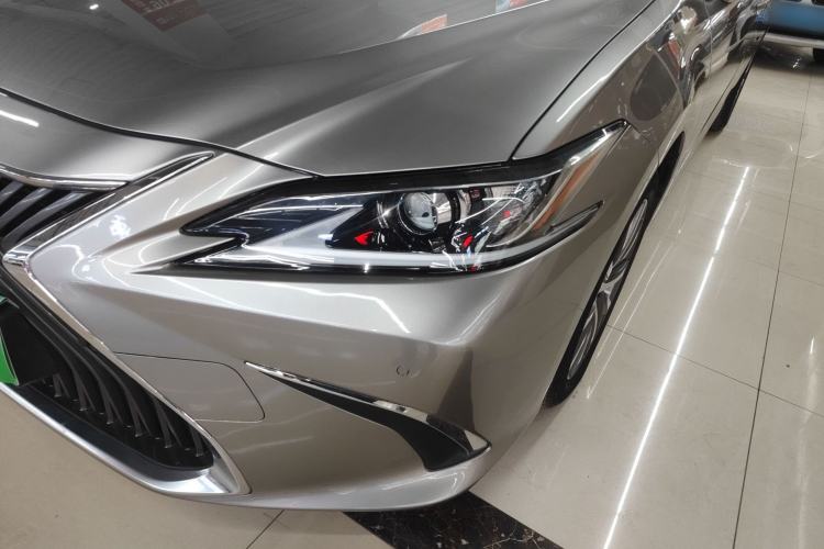 Used Lexus ES 2020 200 Excellence Edition