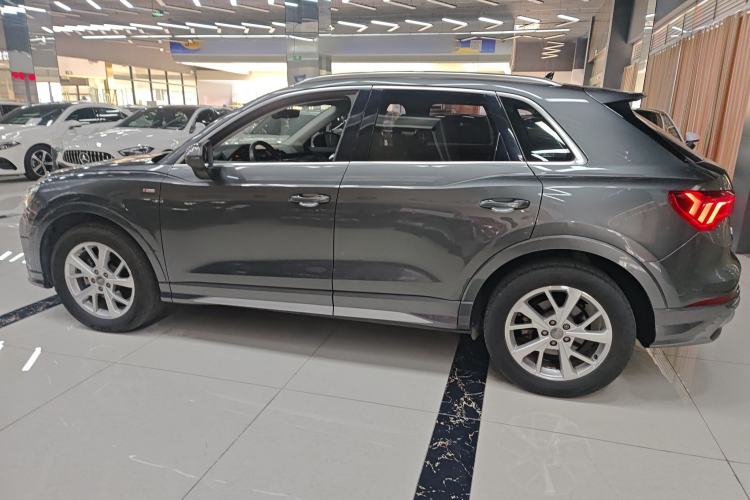 Used Audi Q3 2019 35 TFSI Advanced Dynamic Edition
