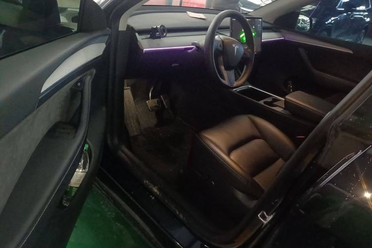 Used Tesla Model Y 2023 Rear-Wheel-Drive Version