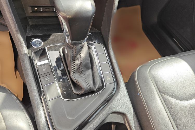 Used Volkswagen Tiguan L 2018 330TSI Automatic Two-Wheel Drive Luxury Edition
