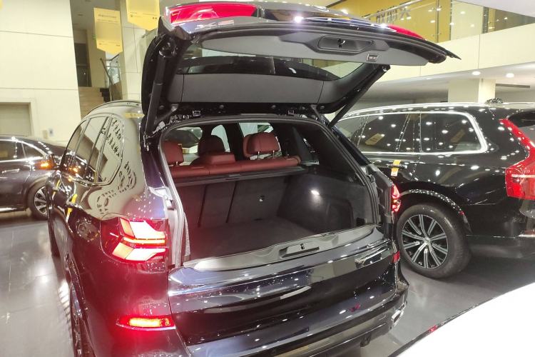 Used BMW X5 2023 xDrive 40Li M Sport Night Edition Package