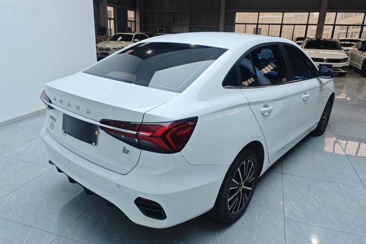 Used Roewe i5 2021 1.5L Manual Diamond Edition