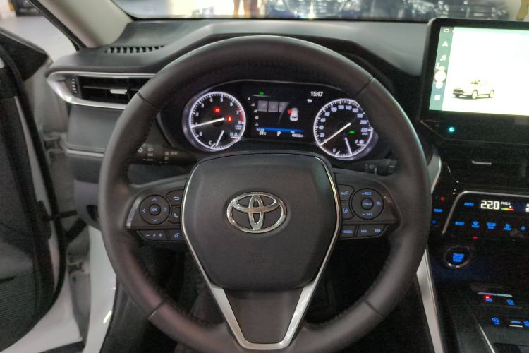 Used Toyota Harrier 2022 2.0L CVT Two-Wheel Drive Deluxe Edition
