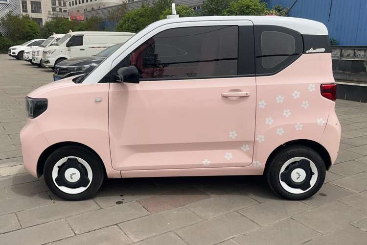 Used Wuling Hongguang MINIEV 2021 Macaron Premium Model – Lithium Iron Phosphate
