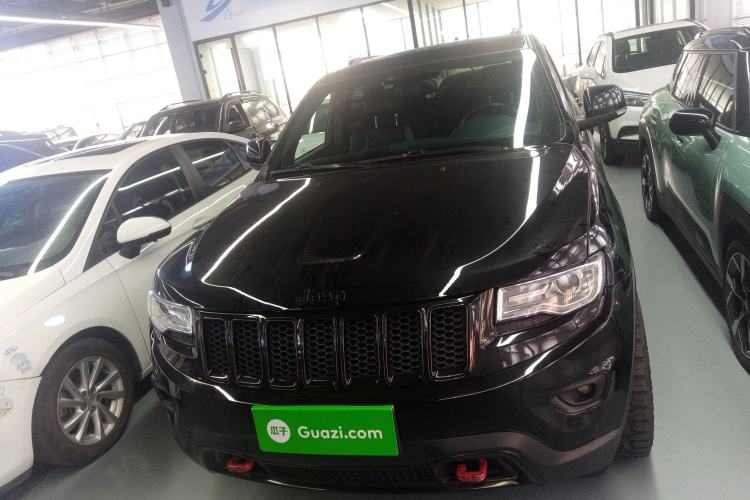 Used  Grand Cherokee (Import) 2015 3.0L Comfort Navigation Edition
