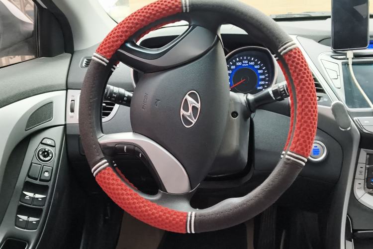 Used Hyundai Elantra (5th Generation / Langdong) 2015 1.6L Manual Leading Model
