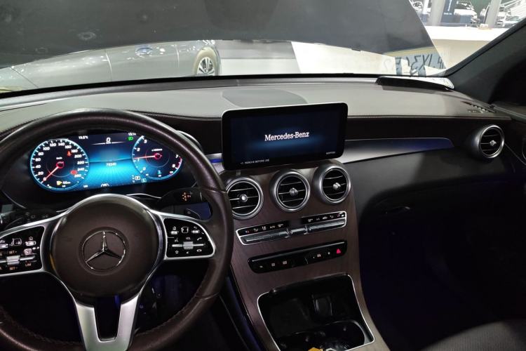 Used Mercedes-Benz GLC 2022 Refreshed GLC 300 L 4MATIC Dynamic Edition
