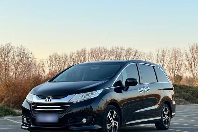 Used Honda Odyssey 2015 Updated Version 2.4L Smart Edition

