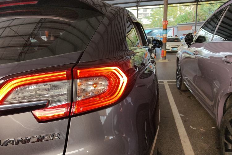 Used Honda Avancier 2017 240TURBO Two-Wheel Drive Premium Edition
