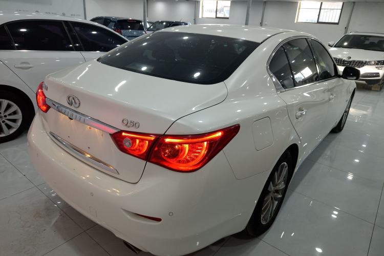 Used Infiniti Q50L 2016 2.0T Enjoyment Edition
