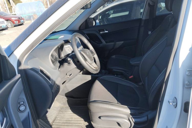 Used Hyundai ix25 2015 1.6L Automatic Two-Wheel Drive Smart GLS Trim
