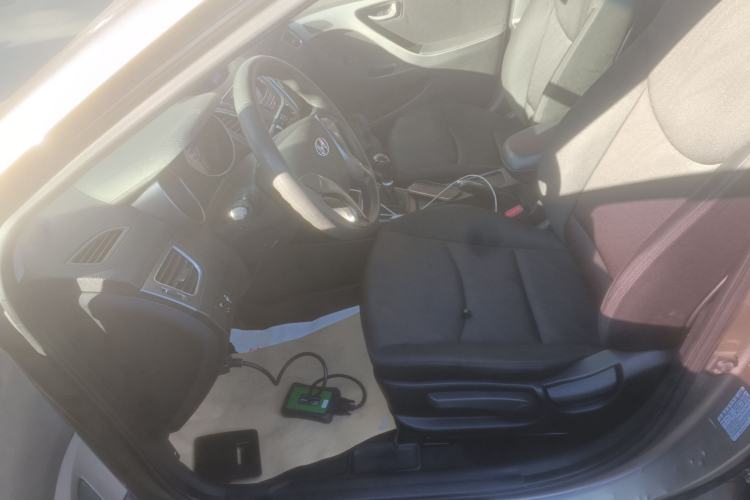 Used Hyundai Elantra 2015 1.6L Manual Fashion Edition
