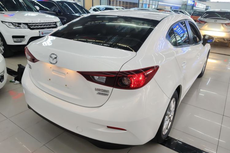 Used Mazda Mazda 3 Axela 2016 Sedan 1.5L Automatic Comfort Model