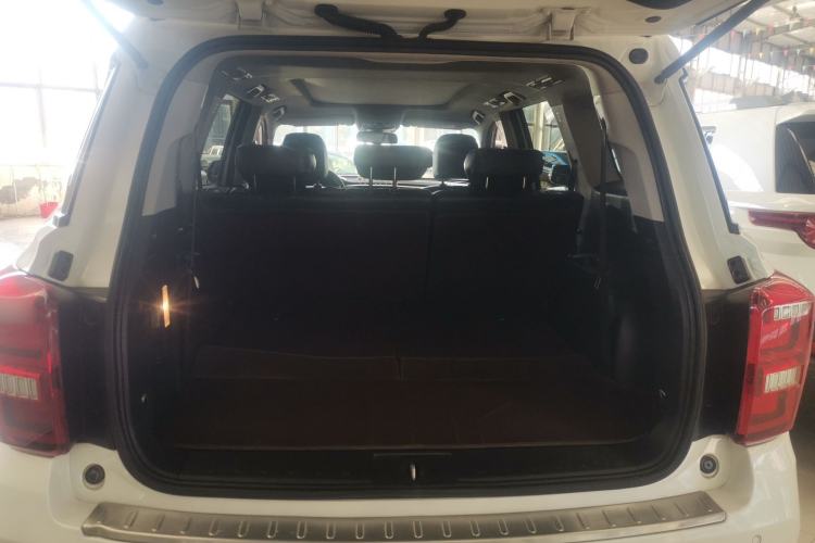 Used GAC Trumpchi GS8 2017 320T Two-Wheel Drive Luxury Smart Connectivity Version (7 Seats)
