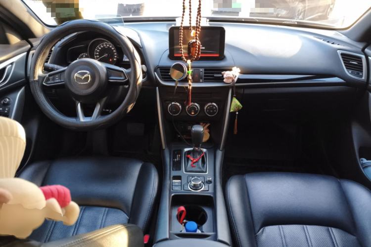 Used Mazda CX-4 2018 2.0L Automatic Two-Wheel Drive Blue Sky Dynamic Version China V Standard
