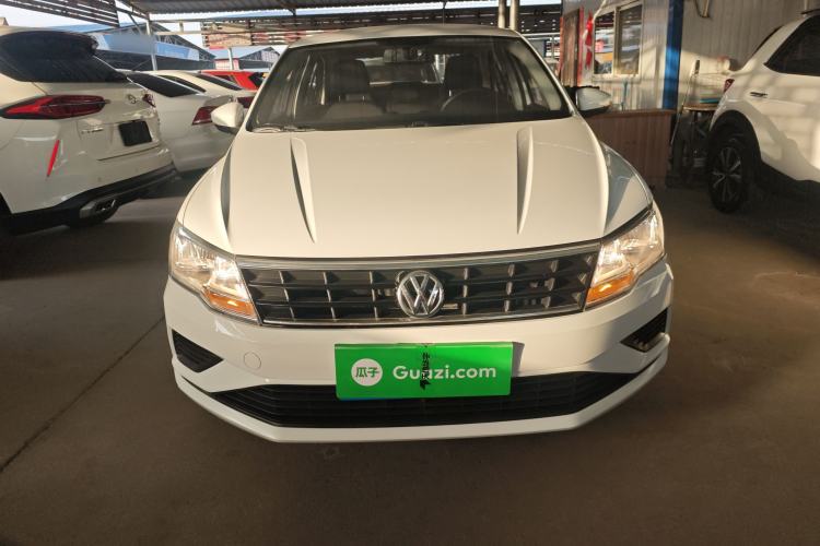 Used Volkswagen Jetta 2019 Dream Edition 1.4L Manual Fashion Version