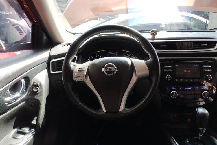 Used Nissan X-Trail 2014 2.5L CVT Luxury Edition 4WD
