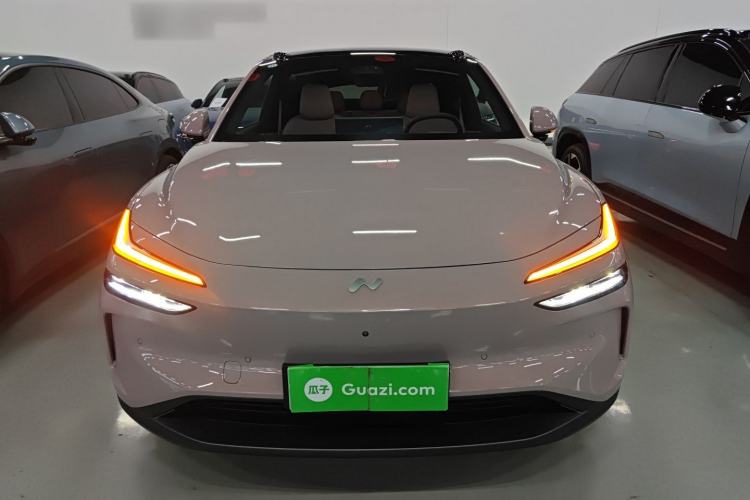 Used ONVO L60 2024 60 kWh All-Wheel Drive